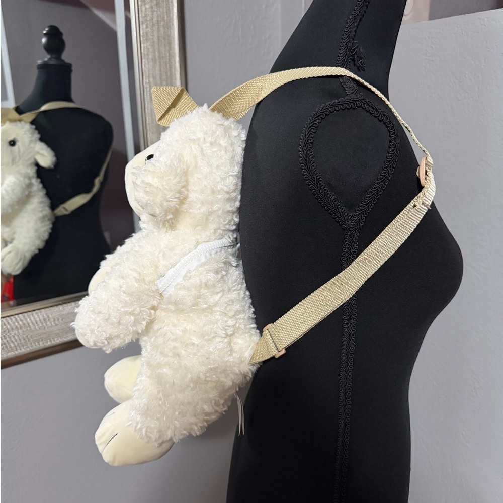 Critter Collection lamb backpack by Lynco Products. - Picture 2 of 7